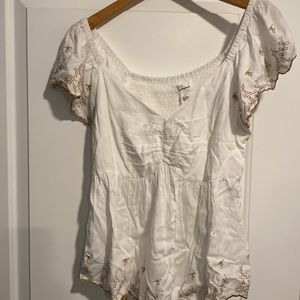 New with tags - peasant top